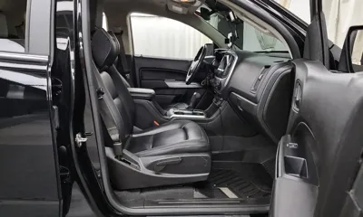 ChevroletGMDaewoo Colorado 2021, 63299 км, за 13874.94 USD - фото 11