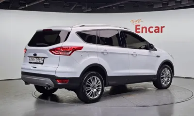 Ford Kuga 2016, 66747 км, за 4463.7 USD