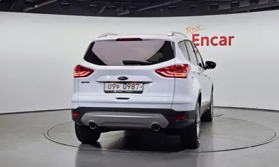 Ford Kuga 2016, 66747 км, за 4463.7 USD