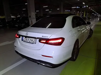 Mercedes-Benz E-Class 2021, 59111 км, за 23744.49 USD