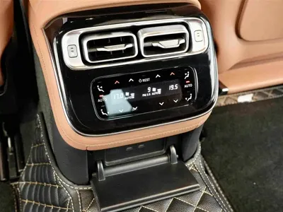 Mercedes-Benz S-Class 2023, 20000 км, за 114476.89 USD - фото 18