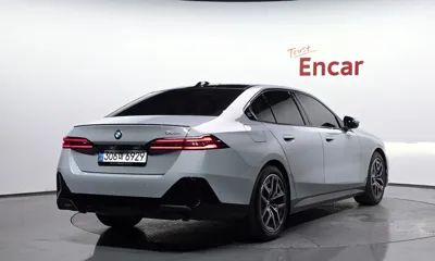 BMW 5-Series 2026, 4781 км, за 51030.34 USD
