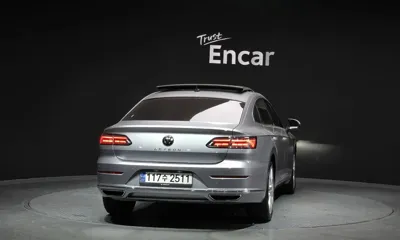 Volkswagen Arteon 2023, 59080 км, за 18827.37 USD