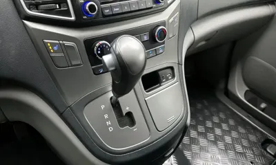 Hyundai Starex 2019, 120631 км, за 9205.29 USD - фото 9