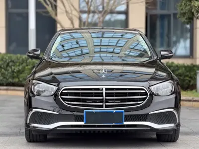 Mercedes-Benz E-Class 2021, 94000 км, за 29134.22 USD