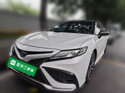 Toyota Camry · 2021 год