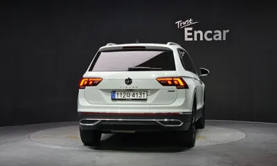 Volkswagen Tiguan 2022, 101651 км, за 20716.62 USD