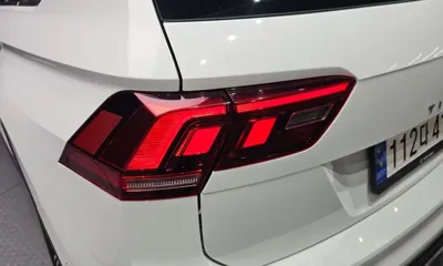 Volkswagen Tiguan 2022, 101651 км, за 20716.62 USD - фото 23