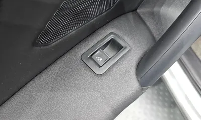 Volkswagen Tiguan 2022, 101651 км, за 20716.62 USD - фото 28