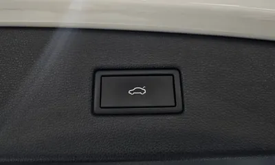 Volkswagen Tiguan 2022, 101651 км, за 20716.62 USD - фото 32