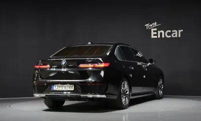 BMW 7-Series 2023, 38555 км, за 65620.05 USD