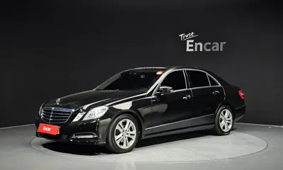 Mercedes-Benz E-Class · 2013 год