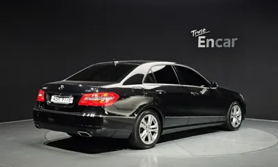 Mercedes-Benz E-Class 2013, 125755 км, за 5079.11 USD