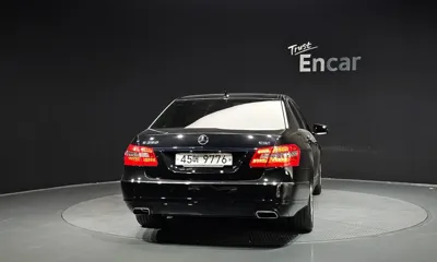 Mercedes-Benz E-Class 2013, 125755 км, за 5079.11 USD