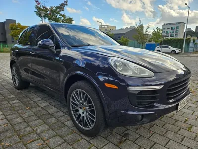 Porsche Cayenne 2018, 101016 км, за 15622.95 USD