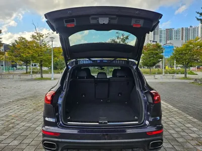 Porsche Cayenne 2018, 101016 км, за 15622.95 USD - фото 9