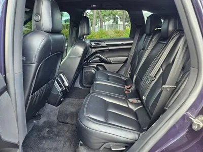 Porsche Cayenne 2018, 101016 км, за 15622.95 USD - фото 10