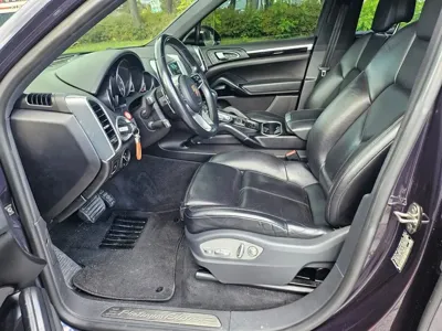 Porsche Cayenne 2018, 101016 км, за 15622.95 USD - фото 11