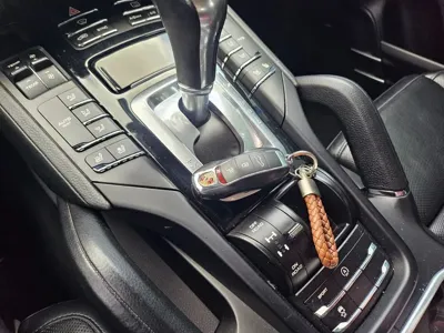 Porsche Cayenne 2018, 101016 км, за 15622.95 USD - фото 20