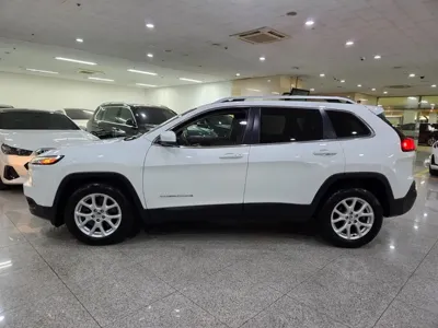 Jeep Cherokee 2016, 43651 км, за 6279.75 USD