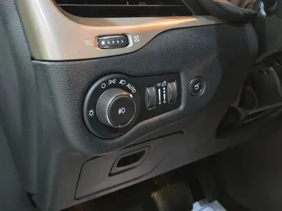 Jeep Cherokee 2016, 43651 км, за 6279.75 USD - фото 14