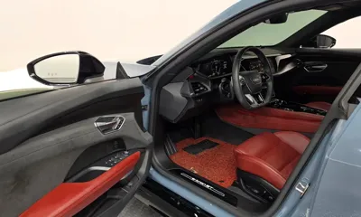 Audi e-tron GT 2022, 30065 км, за 57010.97 USD - фото 10