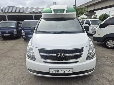 Hyundai Starex