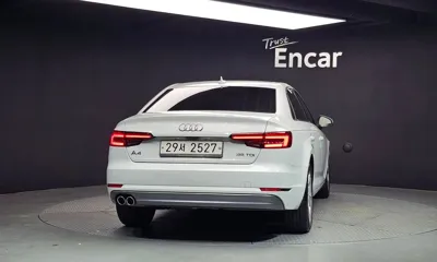 Audi A4 2018, 55029 км, за 12361.19 USD