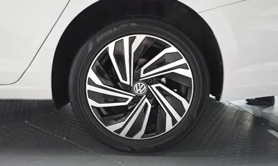 Volkswagen Jetta 2020, 76554 км, за 10509.72 USD