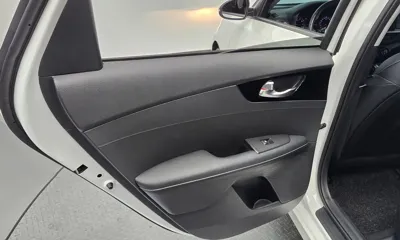 Kia K3 2023, 28484 км, за 18314.3 USD - фото 25