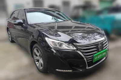 Toyota Crown 2015, 187600 км, за 11992 USD