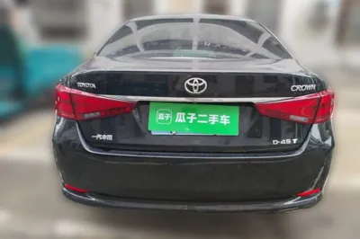 Toyota Crown 2015, 187600 км, за 11992 USD
