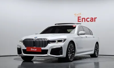 BMW 7-Series · 2020 год