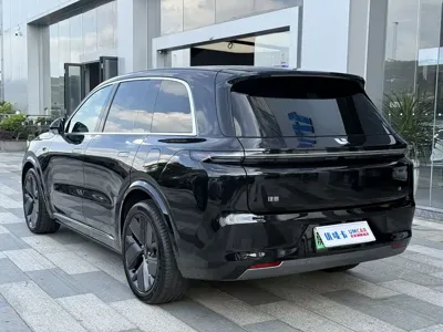 Li Auto Li L8 2025, 7000 км, за 42814.8 USD