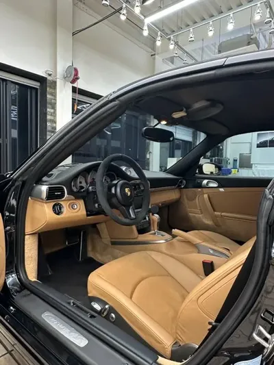 Porsche 911 2007, 110000 км, за 33153.47 USD