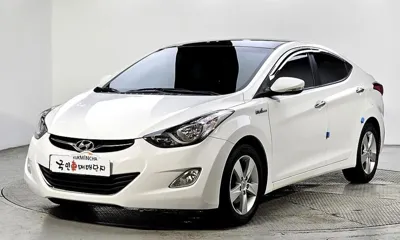 Hyundai Avante · 2012 год