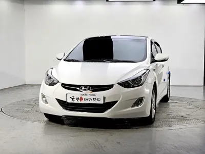 Hyundai Avante 2012, 98396 км, за 2143.32 USD