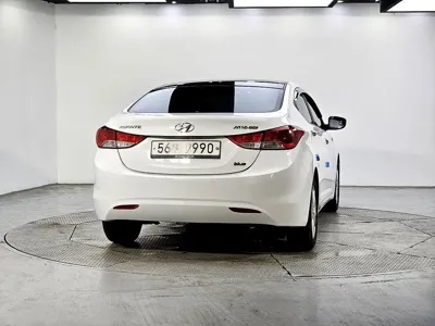 Hyundai Avante 2012, 98396 км, за 2143.32 USD