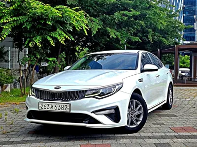Kia K5 · 2019 год