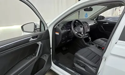Volkswagen Tiguan 2024, 32660 км, за 25287.65 USD - фото 10