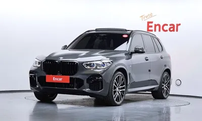 BMW X5 · 2022 год
