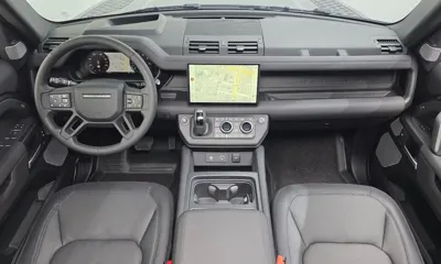Land Rover Defender 2024, 12824 км, за 66306.94 USD - фото 4
