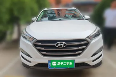 Hyundai Tucson 2015, 94500 км, за 7083 USD