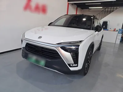 Nio ES8 · 2020 год