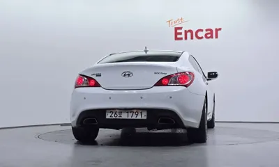 Hyundai Genesis 2010, 96485 км, за 65046.9 USD