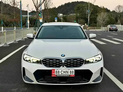 BMW 3 Series 2022, 40000 км, за 21396.08 USD