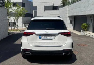 Mercedes-Benz GLE-Class 2025, 5800 км, за 86605.42 USD
