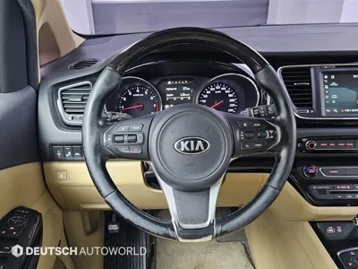 Kia Canival 2016, 131704 км, за 9376.83 USD - фото 13