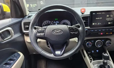 Hyundai Venue 2020, 121653 км, за 8527.24 USD - фото 13