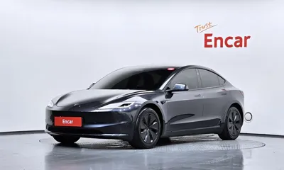 Tesla Model 3 · 2024 год